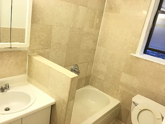 Rented by Sky Management | media 23