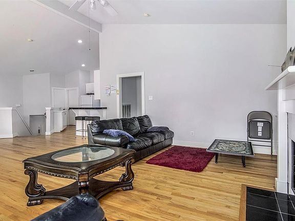 5th image of 5673 Pine St #0