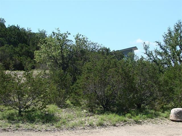 2nd image of 2204 Chisholm Trl