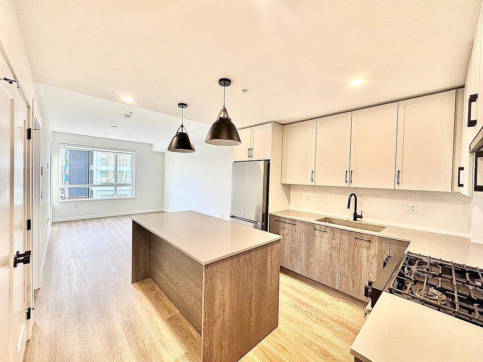 1st image of 3100 272nd St #30