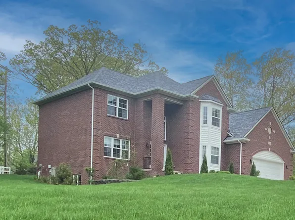 1360 Fairlane Dr, Ann Arbor, MI 48104