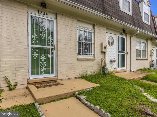 1704 Dutch Village Dr Unit N-355, Hyattsville, MD 20785