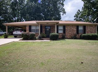 650 Spout Springs Loop, Muscle Shoals, AL 35661