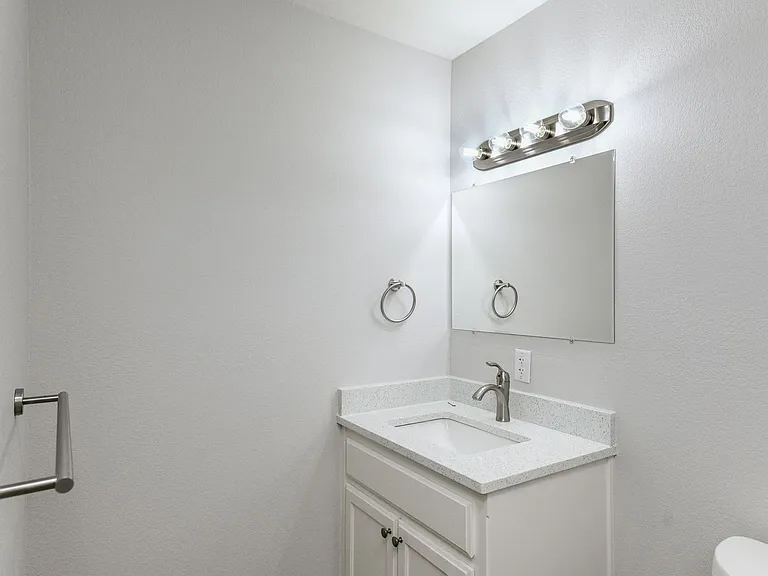 2501 Windy Pine Ln — Photo 23