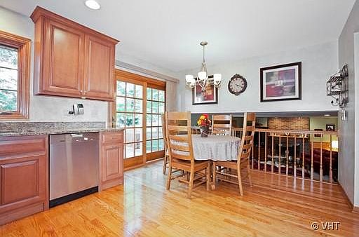4th image of 15363 Pinto St