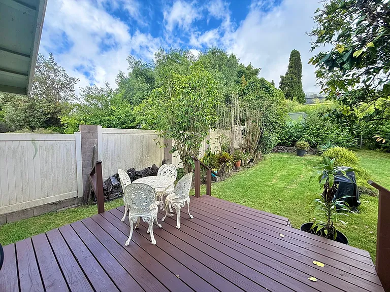 48 Ihe Pl — Photo 16