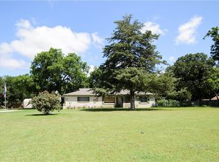 526 Newt Patterson Rd, Mansfield, TX 76063