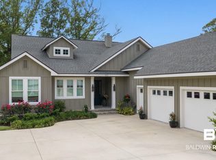 822 Apricot Ln, Fairhope, AL 36532