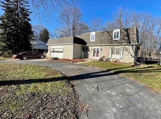 35539 Richwood Ln, Richmond, MI 48062