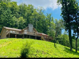 450 Half Moon Rd, Oliver Springs, TN 37840