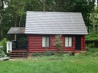 127 Lowell Dr #CABIN, Canadensis, PA
