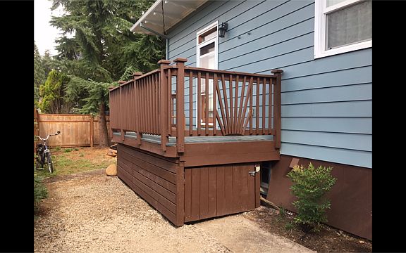 Side porch