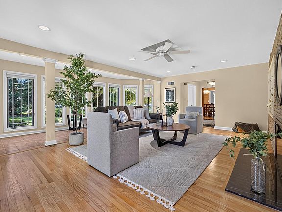 5th image of 6717 N Holly COURT