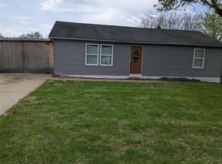 1268 Olive Rd, New Haven, MO 63068