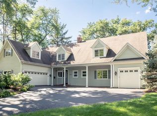 835 Diane Ln, Naperville, IL