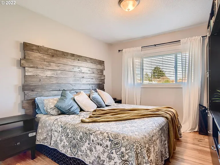 9251 SE 47th Ave — Photo 8