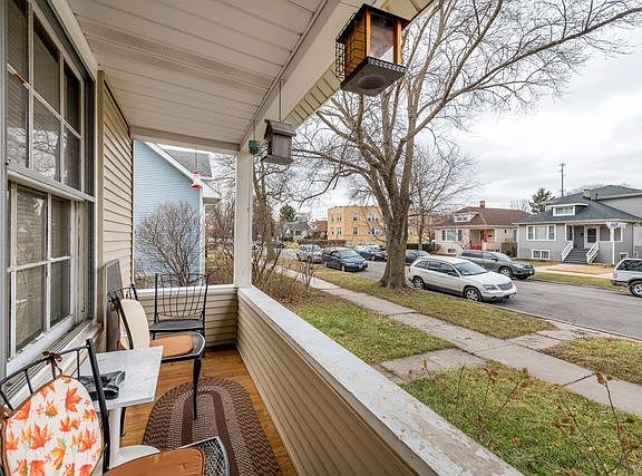 2nd image of 2611 N Mont Clare Ave