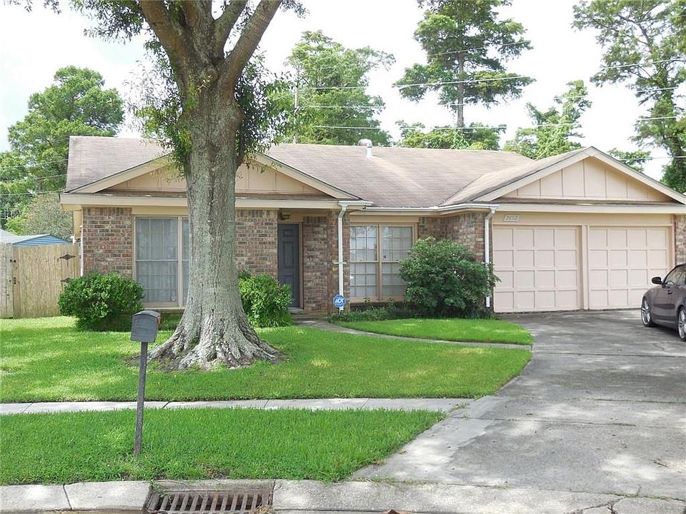 1st image of 2652 Oakmere Dr