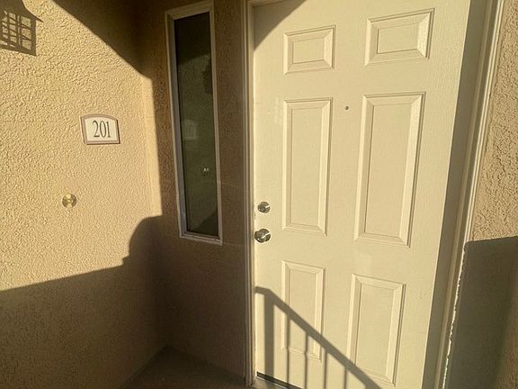 5th image of 3320 Cactus Shadow St Building 201-8