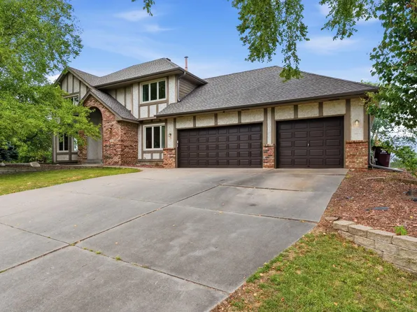 1467 Kings Crst, Eagan, MN 55122