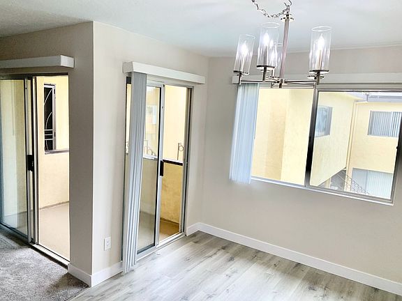 3rd image of 4334 Matilija Ave #4346-225