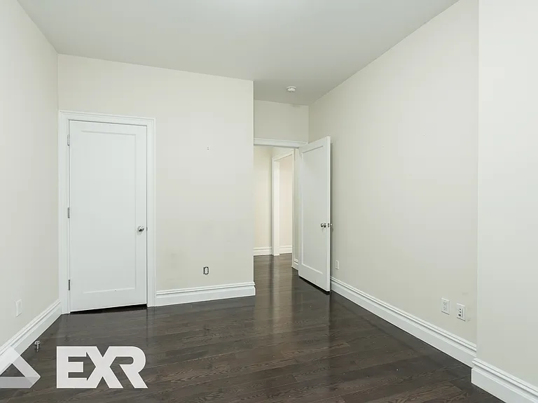526 W 111th St #4CC — Photo 18