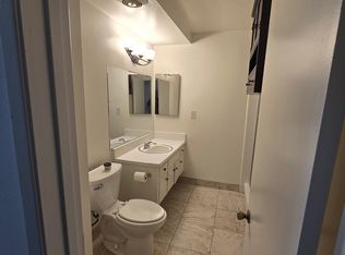 310 N Bayport Cir APT C, Anaheim, CA 92801