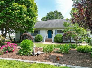 28227 Harbor Rd, Melfa, VA 23410