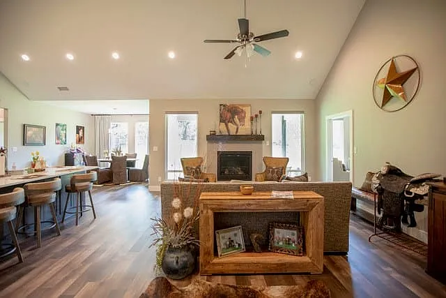 176 Lakeview Cir — Photo 5