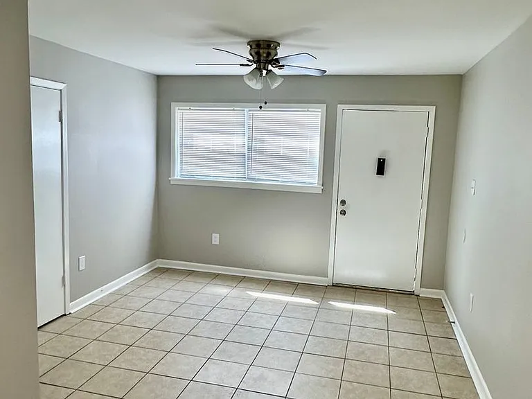 709 Melody Ln #A5 — Photo 7