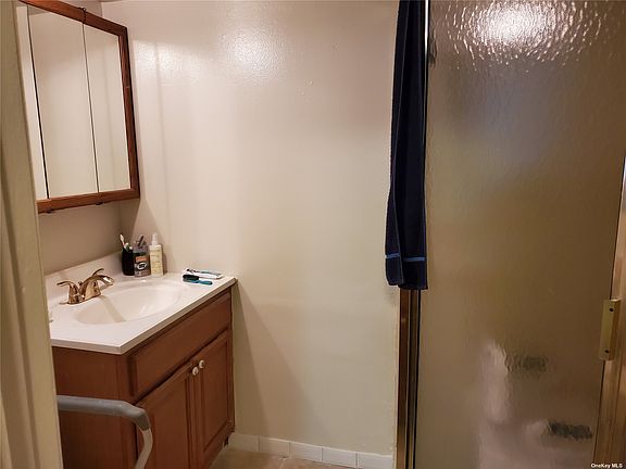 2nd image of 25 Gleeland St