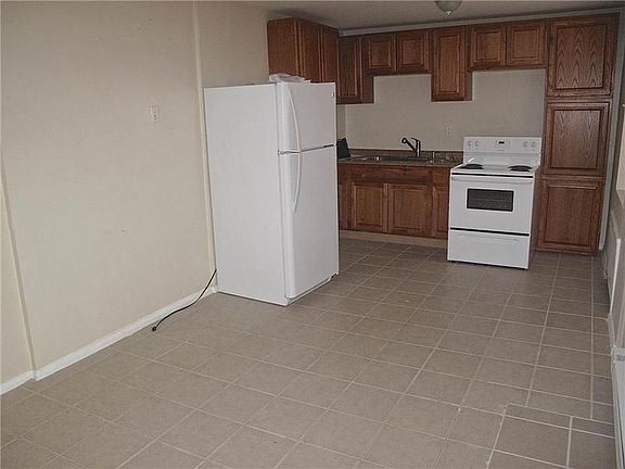 5th image of 1444 Allerton Ave