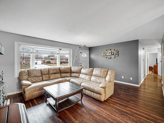 2nd image of 9418 Cleveland St