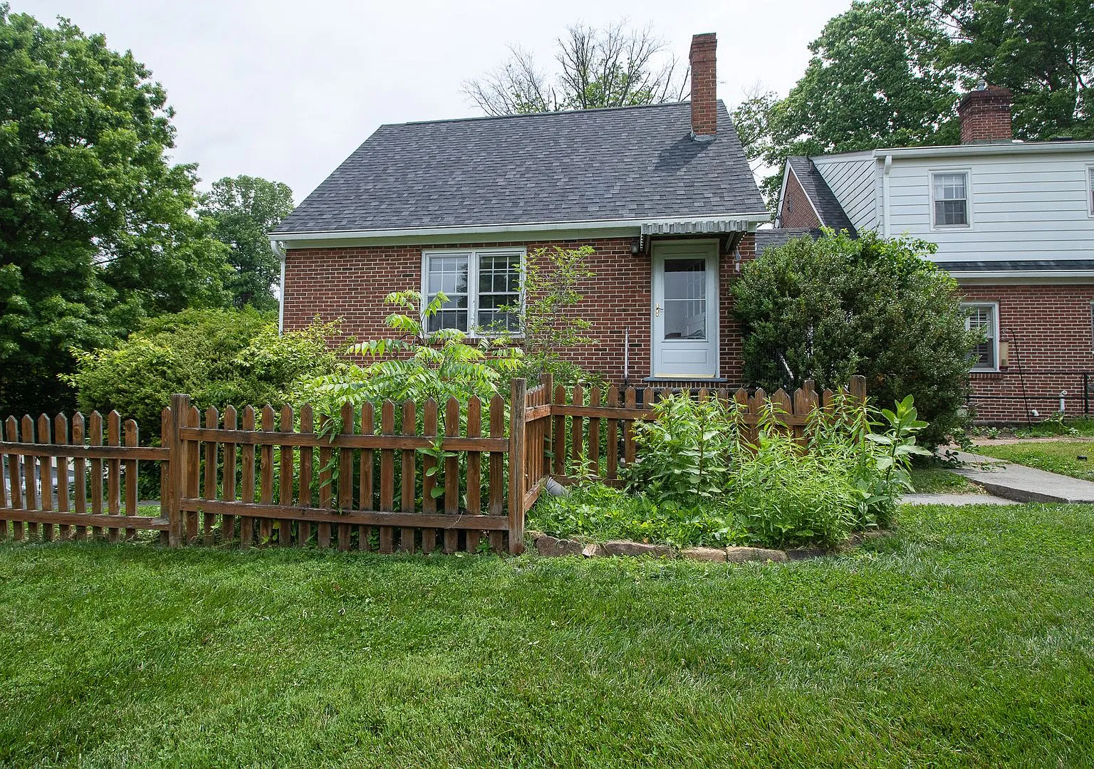 Available for the 2027-2028 lease term. — Photo 1