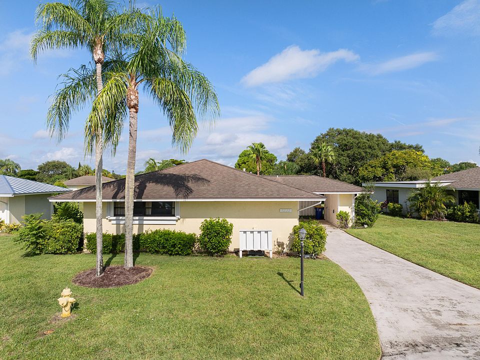 1st image of 5233 SE Sea Island Way