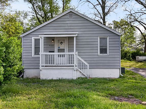 2nd image of 3223 Royalton Ave