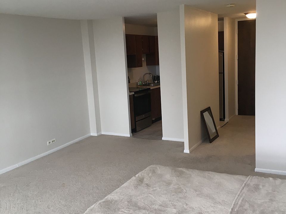 1st image of 5100 N Marine Dr APT 9C