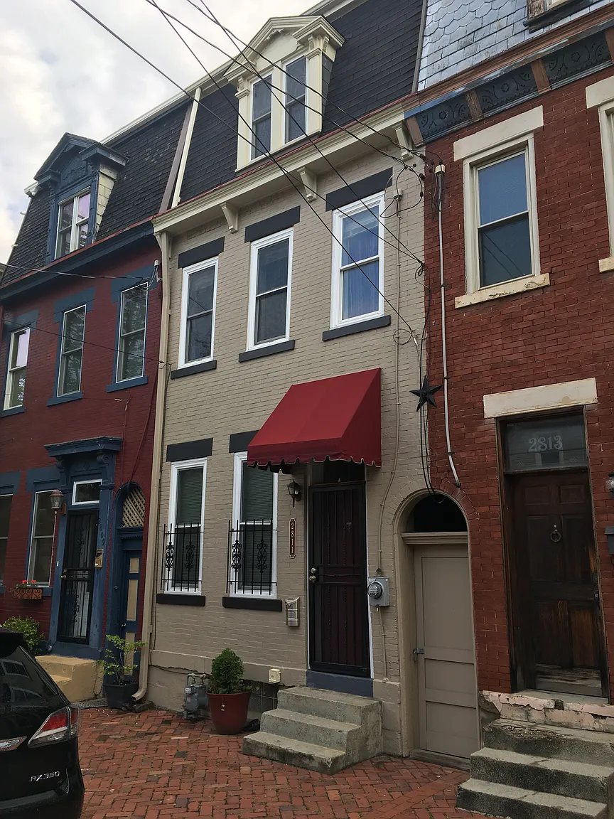 2811 Jane St photo 1