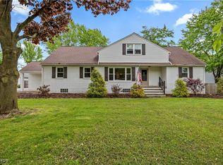 611 Avon Belden Rd, Avon Lake, OH 44012