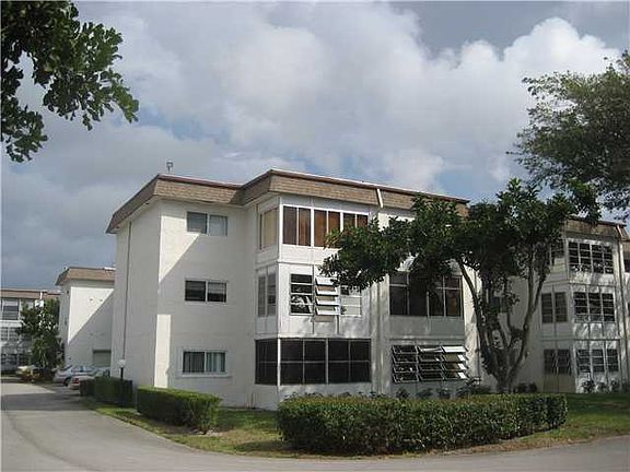 2nd image of 701 Lori Dr APT 311