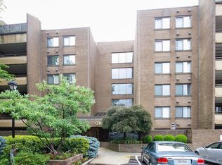 1 High Stepper Ct APT 403, Pikesville, MD 21208