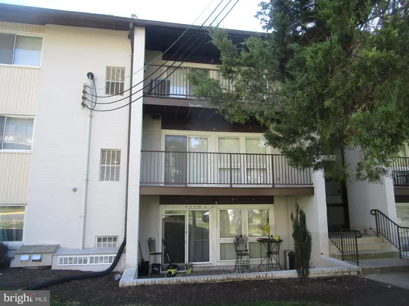 3126 Brinkley Rd APT 201, Temple Hills, MD 20748