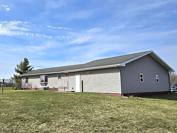 2nd image of 1001 Rierson Rd