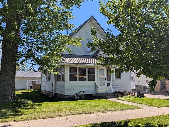 4th image of 209 S Main St