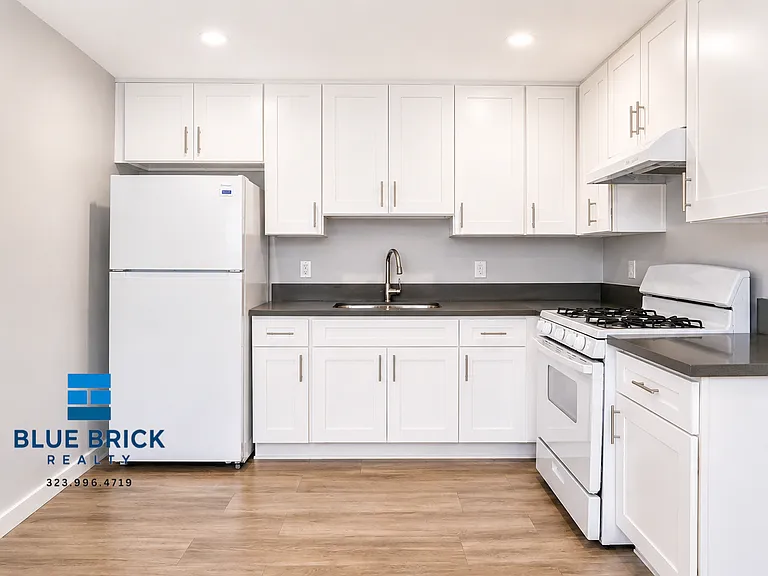 5000 W Coliseum St #5 — Photo 2
