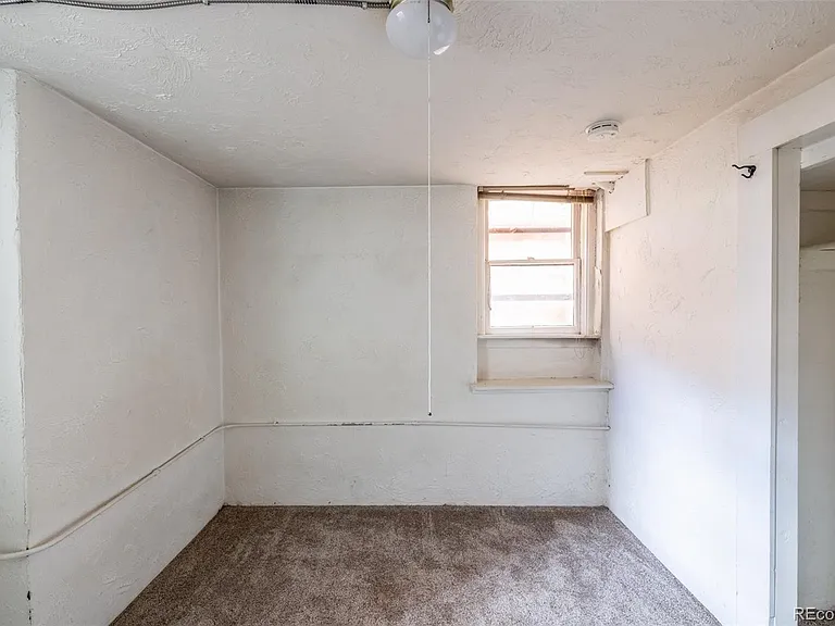 840 N Emerson St #6 — Photo 8