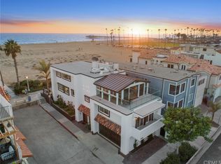 1025 E Balboa Blvd, Newport Beach, CA 92661
