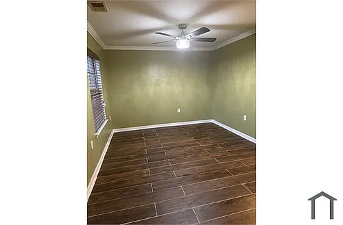 3520 E Richmond Rd #104 Photo 1