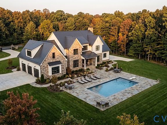 4th image of 7003 Token Valley Rd