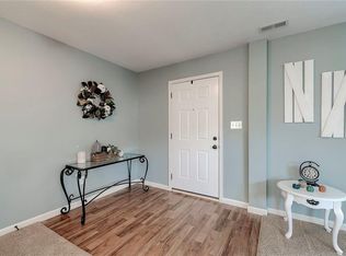 6112 N Woods Edge Dr, McCordsville, IN 46055